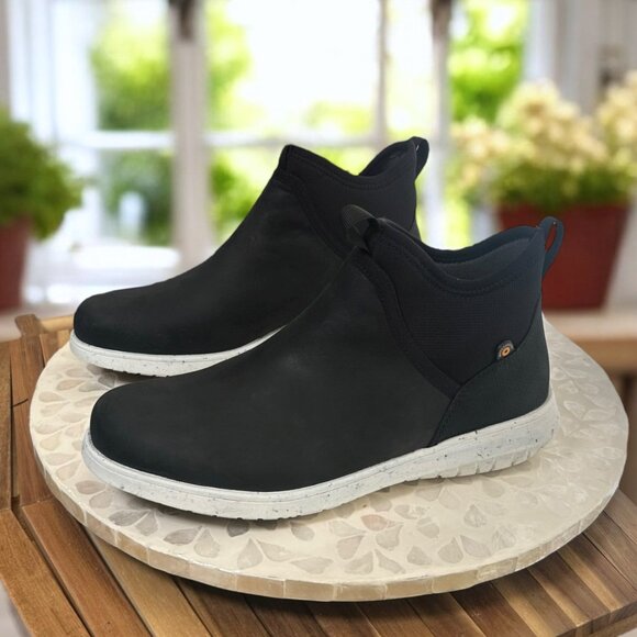 BOGS Juniper Waterproof Leather Chelsea Slip-On Boot Womens 8.5 Black  72692001 - Picture 3 of 13